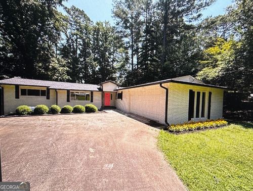 421 Safari Cir, Stone Mountain, GA, 30083-4419 | Card Image