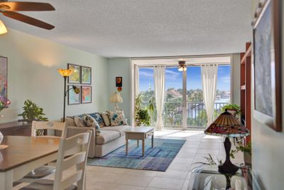 405 - 2829 Florida 405 Boulevard, Condo with 2 bedrooms, 2 bathrooms and null parking in Delray Beach FL | Image 1