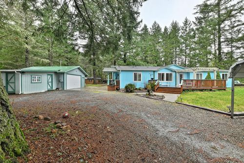 2056 Rockydale Rd, Cave Junction, OR, 97523-9815 | Card Image