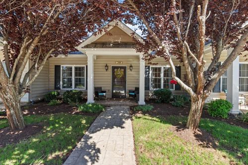 208 Meridian St, Lynchburg, VA, 24502-5299 | Card Image