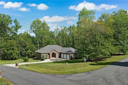 5219 Bethany Park Dr, Pleasant Garden, NC, 27313-9523 | Card Image