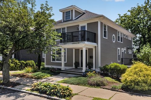 16 York Ter, Brookline, MA, 02446 | Card Image