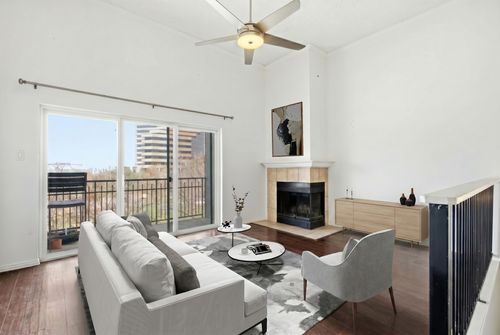 apt-5206-2201 Wolf St, Dallas, TX, 75201-1131 | Card Image