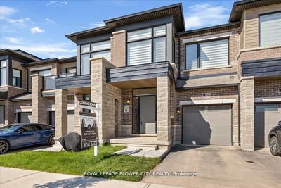 1553 Rose Way, Home with 3 bedrooms, 3 bathrooms and 2 parking in Milton ON | Image 2