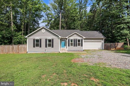 219 Sea Cliff Dr, Ruther Glen, VA, 22546-1516 | Card Image