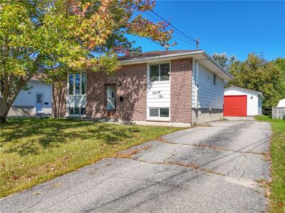 22 Van Horne Cres, House other with 4 bedrooms, 1 bathrooms and 4 parking in North Bay ON | Image 1