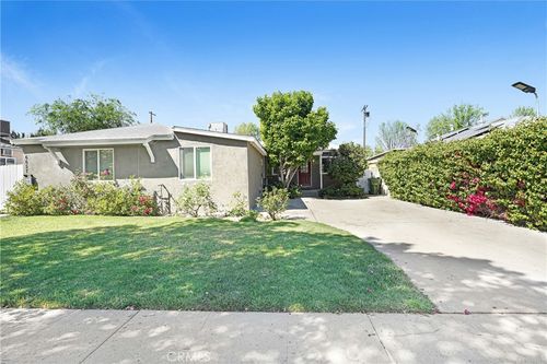 6659 Zelzah Ave, Reseda, CA, 91335-5624 | Card Image