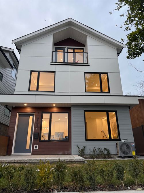 1-3547 E Georgia St, Vancouver, BC, V5K2L9 | Card Image