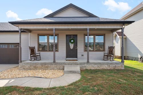 3760 Silver Fox Ln, Clarksville, TN, 37040-6290 | Card Image