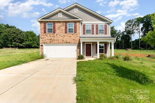 215 Lilys Pl, Lexington, NC, 27292-9572 | Card Image