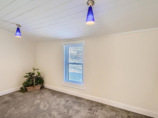 395 Charles Saint Paul... Main Floor Laundry | Image 9