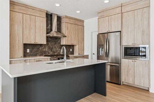 94 Prince Cres, Rocky View County, AB, T1X3J1 | Card Image