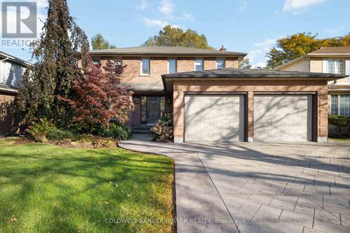 15 Monte Vista Cres, London, ON, N6J4N8 | Card Image