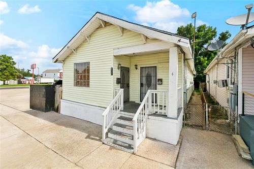 15-2613-15 N Prieur St, New Orleans, LA, 70117-7017 | Card Image