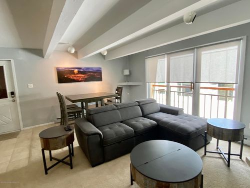 18-630 E Cooper Ave, Aspen, CO, 81611-2012 | Card Image