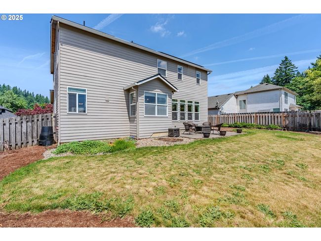 308 Sw 38 Th Loop, House other with 4 bedrooms, 3 bathrooms and 3 parking in Gresham OR | Image 47