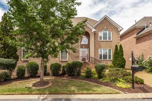 104 Newport Cir, Hendersonville, TN, 37075 | Card Image