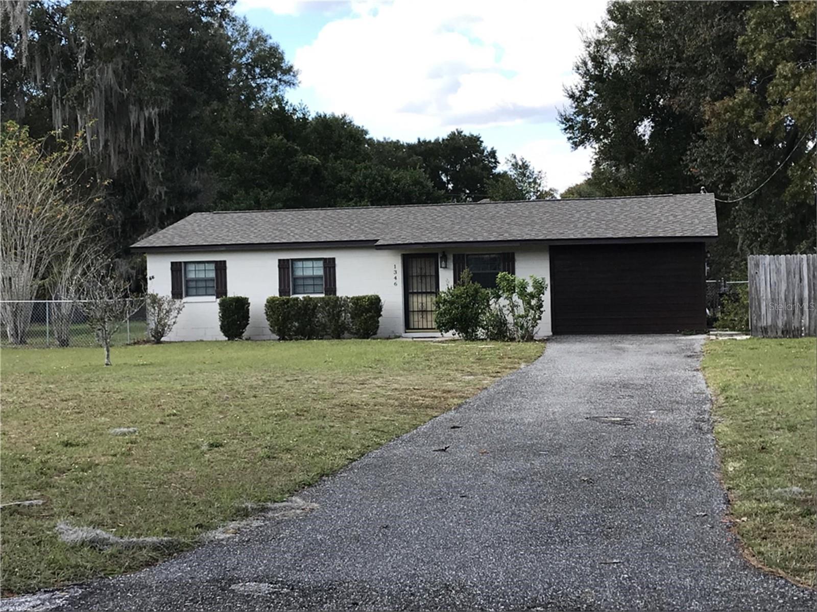 Cr 440 , Lake Panasoffkee, FL 33538