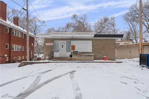 1817 Fulton Rd Nw, Canton, OH, 44709-3523 | Card Image