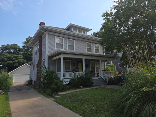 3240 E Country Club Pl, Wichita, KS, 67208 | Card Image