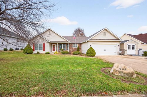 7404 W Higgins Ct, Ellettsville, IN, 47429-2204 | Card Image