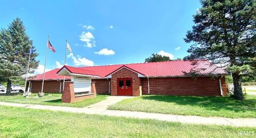 25 N Commercial St, Worthington, IN, 47471-1414 | Card Image