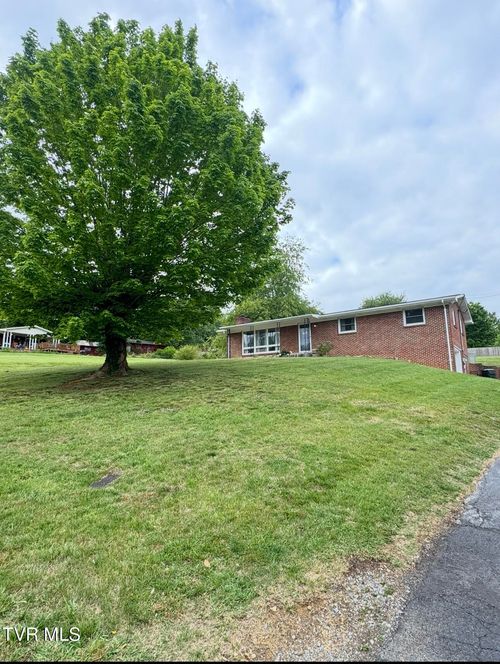 138 Richard Street, Gray, TN, 37615 | Card Image