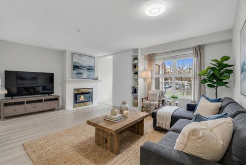 {{alt}} | Card Image