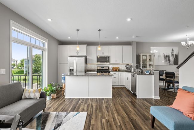8113 Central Park Way N, Townhouse with 3 bedrooms, 4 bathrooms and null parking in Maple Grove MN | Image 14
