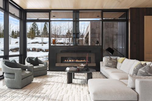 276 Coach Rd, Aspen, CO, 81611-1077 | Card Image