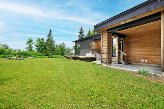 1141 Julia Crt, House other with 3 bedrooms, 3 bathrooms and 7 parking in Dunrobin ON | Image 33