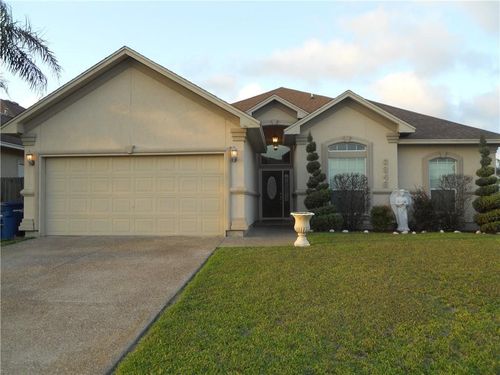 6846 Island Park Ct, Corpus Christi, TX, 78414-3577 | Card Image