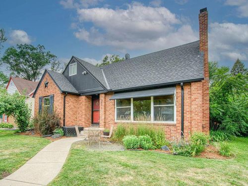 2011 Vincent Ave N, Minneapolis, MN, 55411-2320 | Card Image