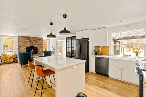 17376 Lively Ln, Bend, OR, 97707-2643 | Card Image