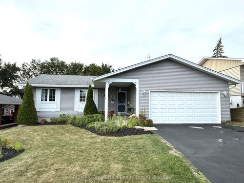 840 4th St E, Owen Sound, ON, N4K1B6 | Card Image