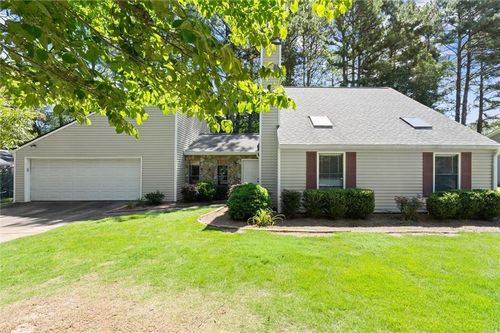 2272 Macby Dr, Marietta, GA, 30066-4350 | Card Image