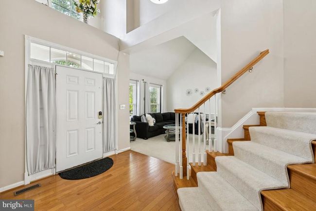8411 Whitehaven Ct, House other with 6 bedrooms, 5 bathrooms and null parking in LORTON VA | Image 5
