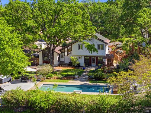 215 Wykoff Dr, Vacaville, CA, 95688-3546 | Card Image