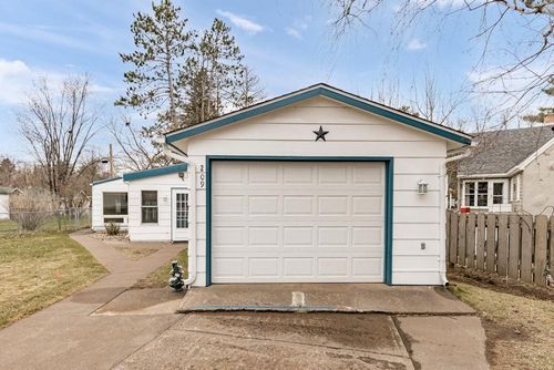 209 1st St, Moose Lake, MN, 55767-7715 | Card Image