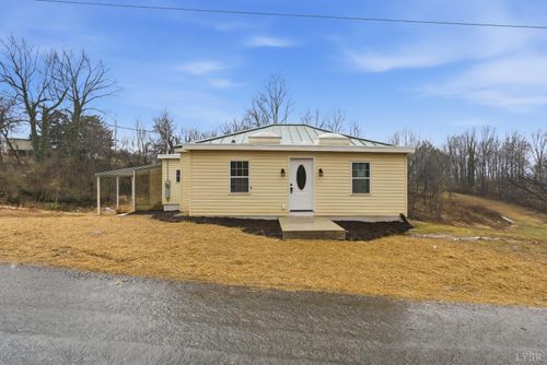 135 Old Country Rd, Monroe, VA, 24574-3251 | Card Image