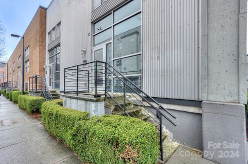 929 Westmere Ave, Charlotte, NC, 28208-5325 | Card Image