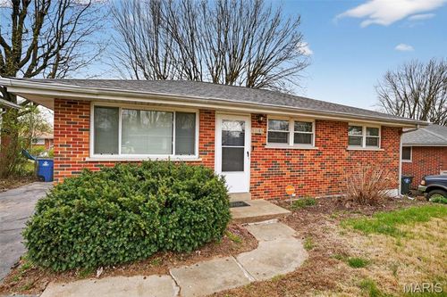 1146 Reale Ave, Saint Louis, MO, 63138-3055 | Card Image