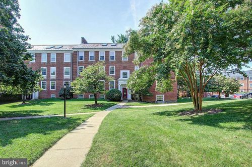 d358-3872 Porter St Nw, WASHINGTON, DC, 20016-2962 | Card Image