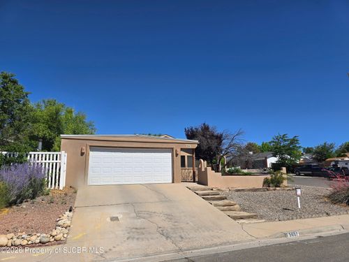 3607 San Medina Ave, Farmington, NM, 87401-2325 | Card Image