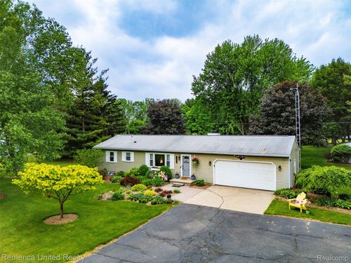 3875 Zimmer Rd, Williamston, MI, 48895-9365 | Card Image
