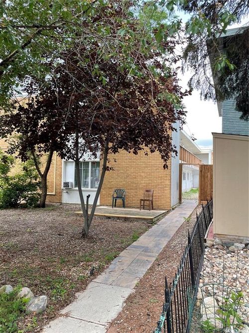3210 Westgate Ave, Regina, SK, S4S1B3 | Card Image