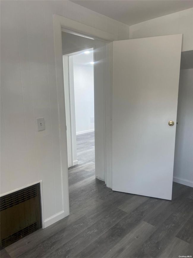 27 W Hawthorne Ave, Home with 0 bedrooms, 0 bathrooms and null parking in Valley Stream NY | Image 8