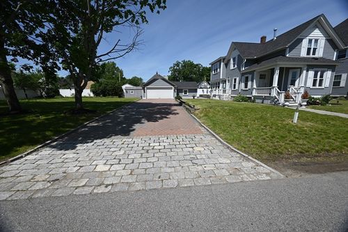 24-24 Brouilette St, North Chelmsford, MA, 01863-2503 | Card Image