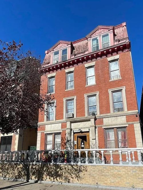 347 Lincoln Road, New York, NY, 11225 | Card Image