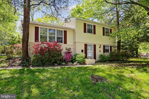 803 Burdette Rd, ROCKVILLE, MD, 20851-1032 | Card Image